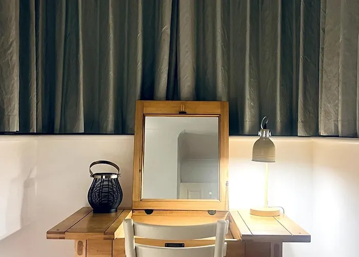 Large One Bedroom Appartement