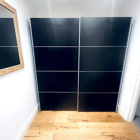 Apartament Large One Bedroom